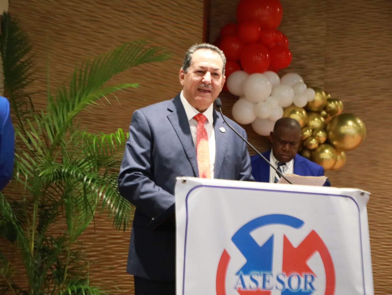 Director de Promipyme participa en Acto Social